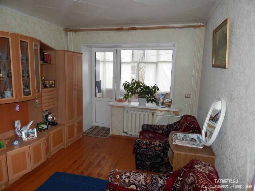 Хорошая однокомнатная квартира в городе Волжск. Теплая, уютная, окна на солнечную сторону. Заменены межкомнатные...