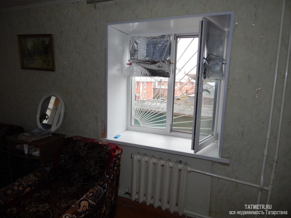 Хорошая однокомнатная квартира в городе Волжск. Теплая, уютная, окна на солнечную сторону. Заменены межкомнатные... - 1