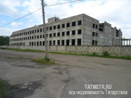Продается отличный, производственный корпус в г. Зеленодольск, расположенный на земельном участке площадью 33550кв.м....