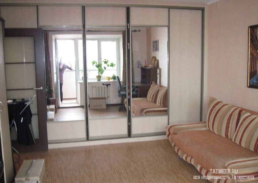 Сдается 1-комнатная квартира в панельном доме, расположенном в спальном районе города Казани. Рядом с домом... - 2