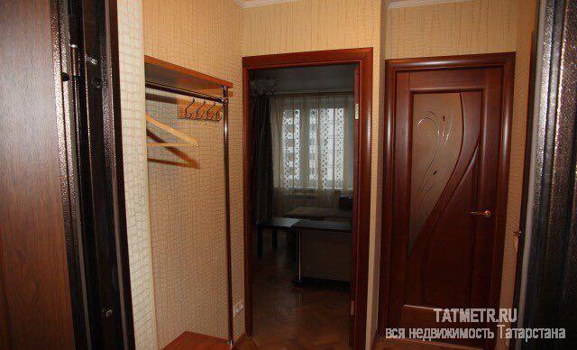 Сдается чистая 2-комнатная квартира в панельном доме, расположенном в спальном районе города Казани. Рядом с домом... - 1