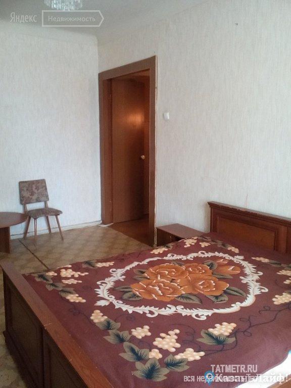 Чистая 2-комнатная квартира в кирпичном доме, расположенном в спальном районе города Казани. Рядом с домом...
