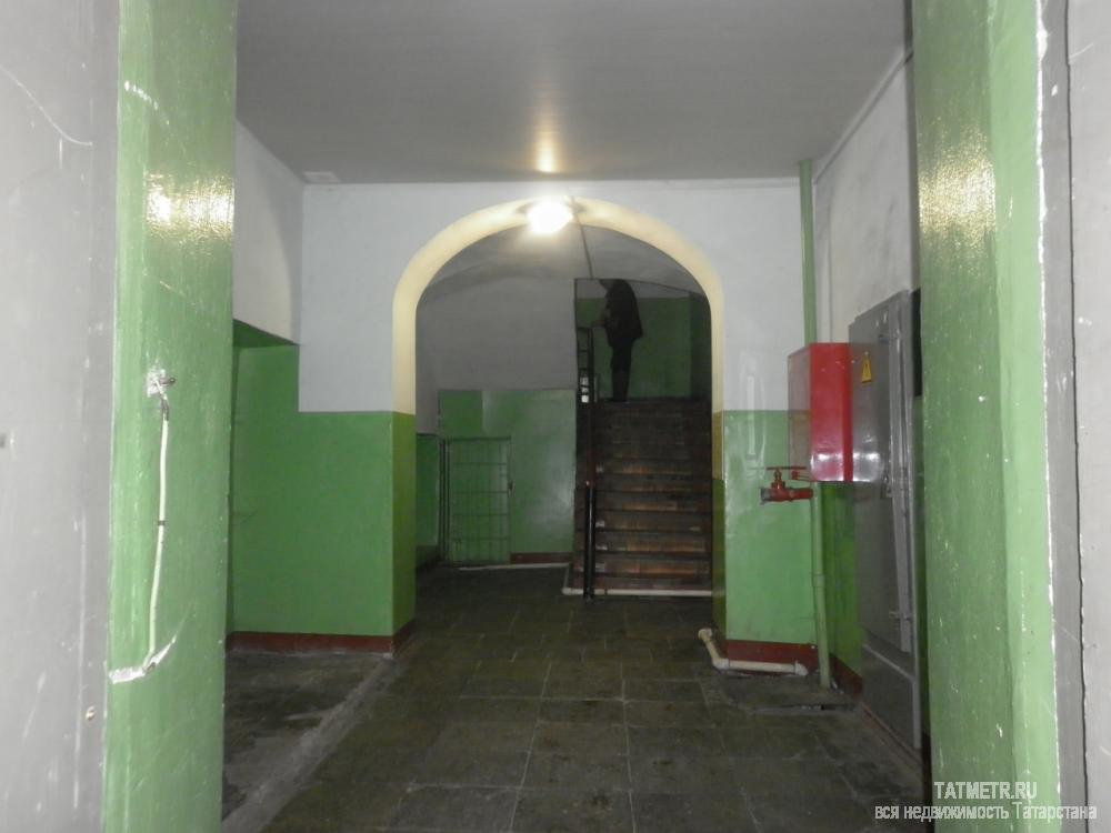 Сдается помещение 251кв.  в Кировском районе, в здании льнокомбината, из которых 178кв. это прямоугольный зал с... - 15