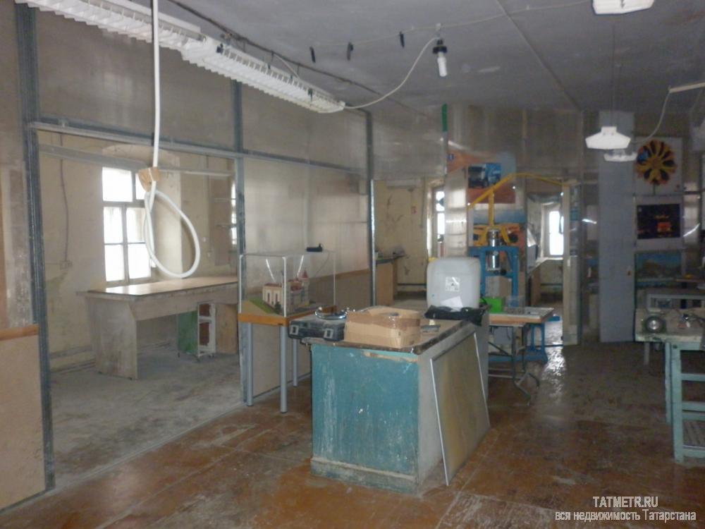 Сдается помещение 800кв.  в Кировском районе, в здании льнокомбината, которое состоит из кабинетов прилегающих к... - 13