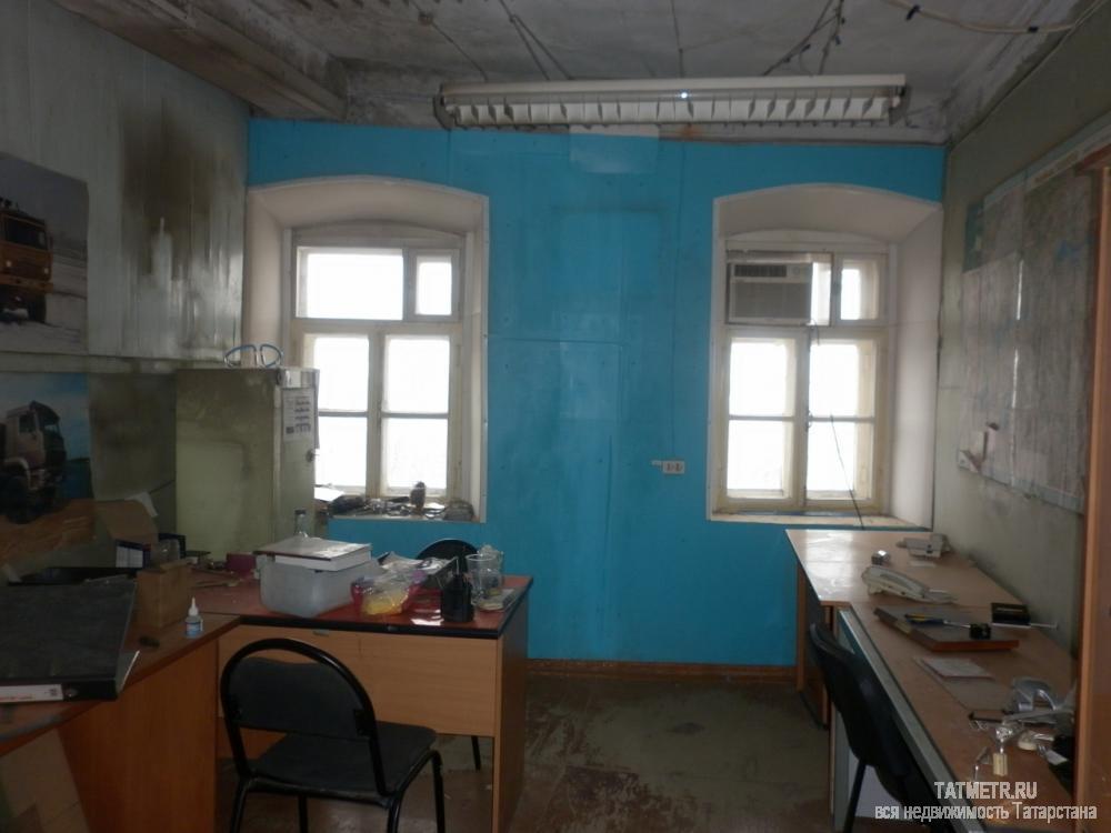 Сдается помещение 800кв.  в Кировском районе, в здании льнокомбината, которое состоит из кабинетов прилегающих к... - 15