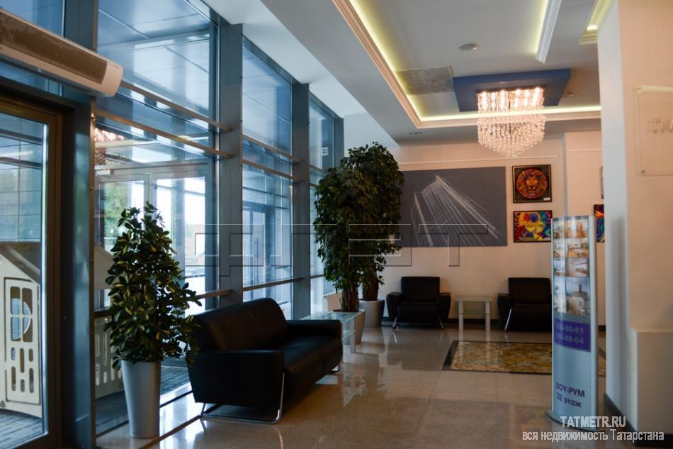 Советский район, Альберта Камалеева д.1 Выставлена на продажу  2-х комнатная квартира 80 кв.м. на 18/37 этажного... - 2