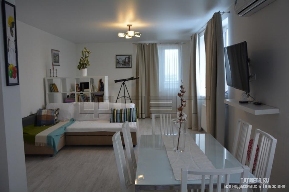Продается светлая, уютная  двухкомнатная квартира с дизайнерским ремонтом  в новом доме 'ЖК Оазис'.  В 10 минутах до...