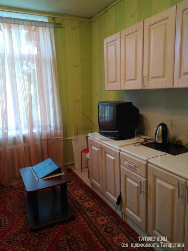 В самом центре Московского района города по ул.Фурманова дом 25 продается просторная гостинка. Комната чистая и... - 1