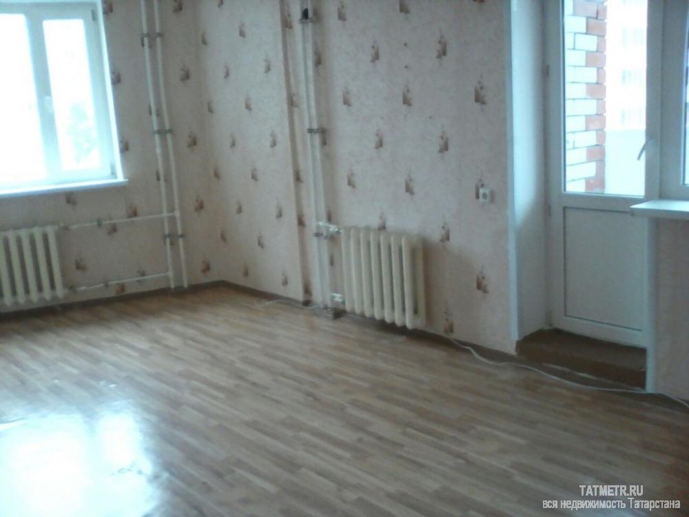 Сдается отличная квартира в городе Зеленодольск. С хорошим ремонтом. Просторные светлые комнаты, на окнах пластиковые...