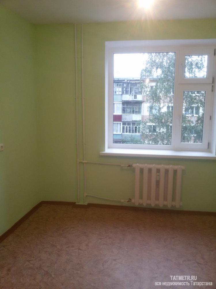 Сдается отличная, новая, чистая квартира в новом доме в г. Зеленодольск. С хорошим ремонтом. Комната просторная,... - 3