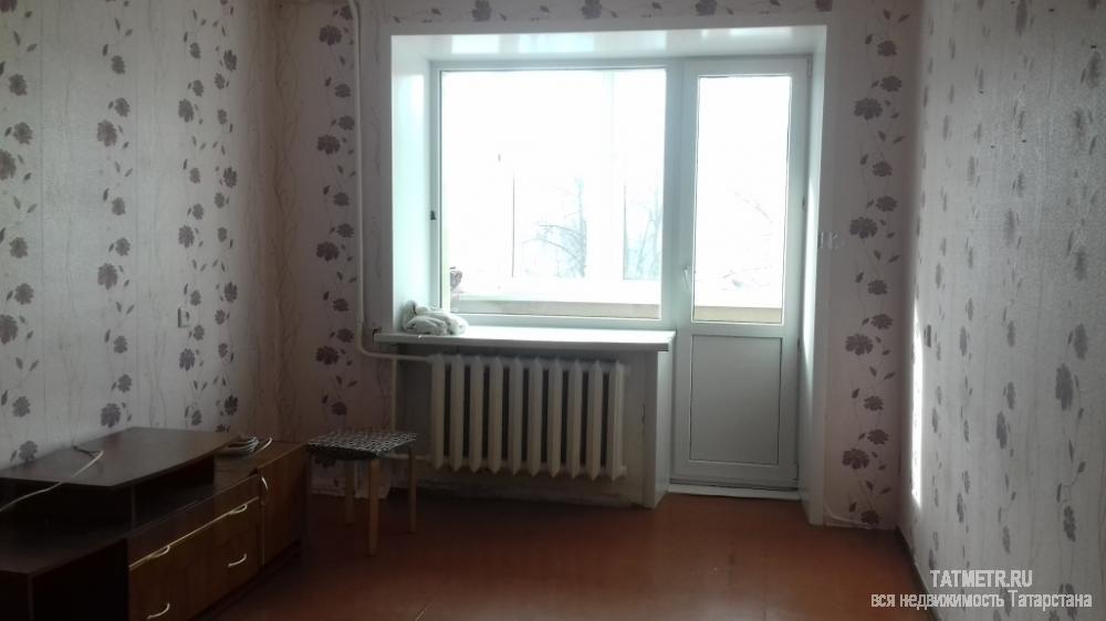 Сдается хорошая, светлая квартира в г. Зеленодольск. В квартире есть софа, плита, холодильник, тумба. Спокойные...