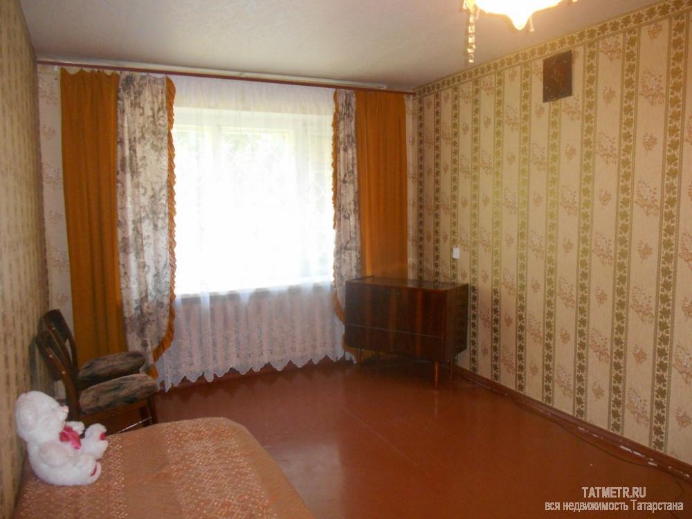 Сдается отличная квартира в г. Зеленодольск. В квартире имеется вся необходимая мебель, три спальных места,... - 4