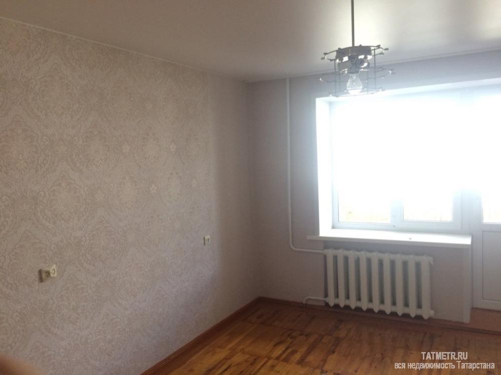 Сдаётся хорошая квартира в г. Зеленодольске. В квартире сделан свежий ремонт, установлены новые пластиковые окна, на... - 3