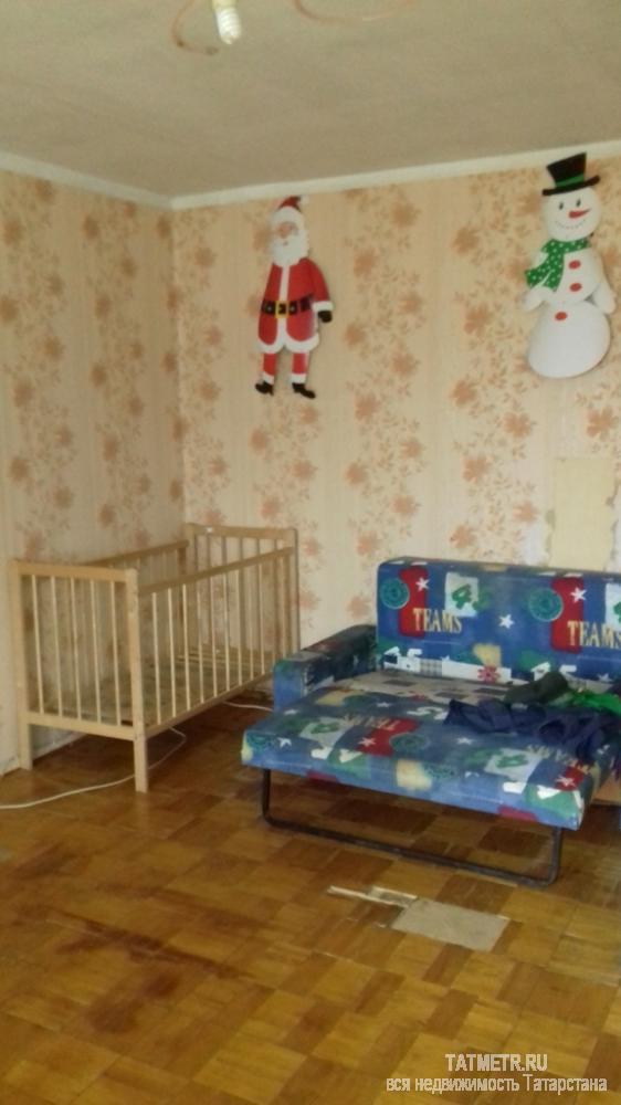 Сдается хорошая квартира в г. Зеленодольск. В квартире имеется раскладной диван, детская кроватка, кухонный стол и...