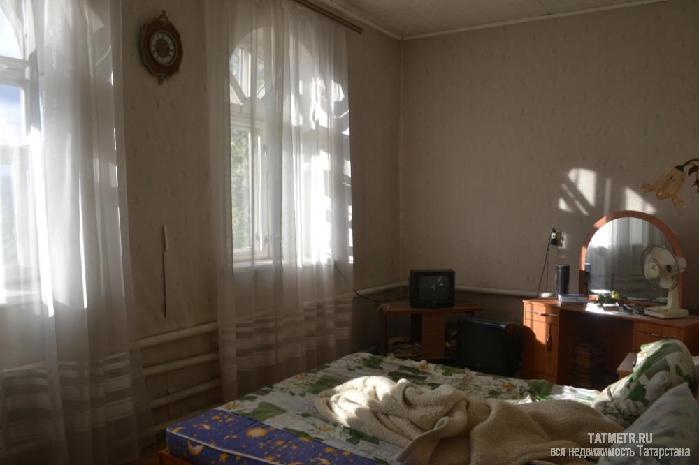 Отличный двухэтажный коттедж в пгт. Васильево. Первый этаж состоит из: кухни, просторного зала, двух спален,... - 2