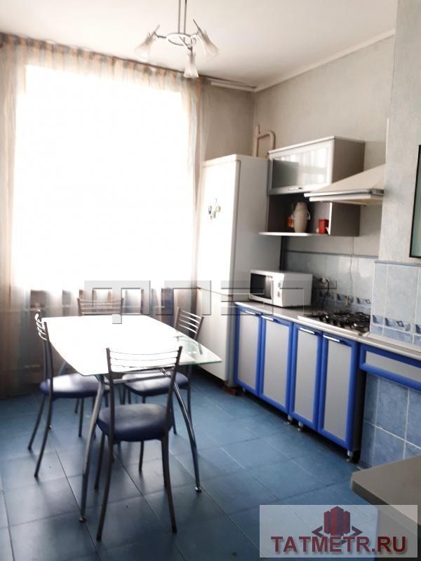 Продается 3- х комнатная квартира - «сталинка» на 4 этаже  кирпичного дома в самом центре Московского района  по ул.... - 5