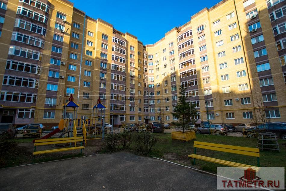 Продаётся просторная, светлая квартира в кирпичном доме на ул.Космонавтов,42а. Дом сдался в 2013 году, в квартире... - 19