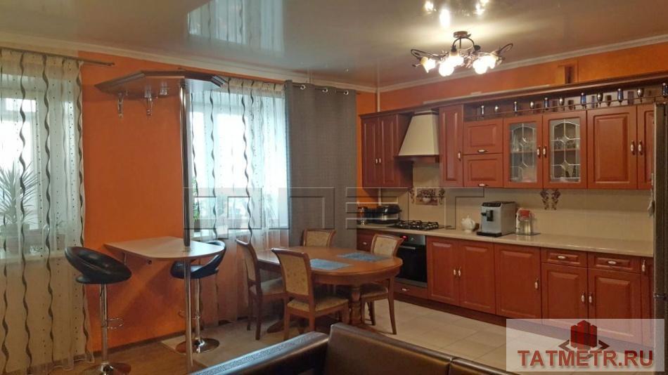 Приволжский район, Жилой комплекс Солнечный город,  ул.Ахунова, 22. Продается уютная трехкомнатная квартира в  новом...
