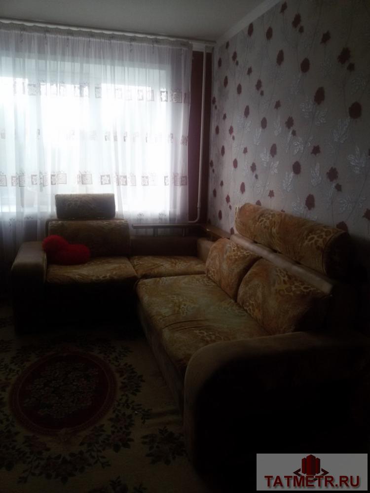 Сдается отличная двухкомнатная квартира с хорошим ремонтом в г. Зеленодольск. В просторной, светлой квартире имеется... - 2