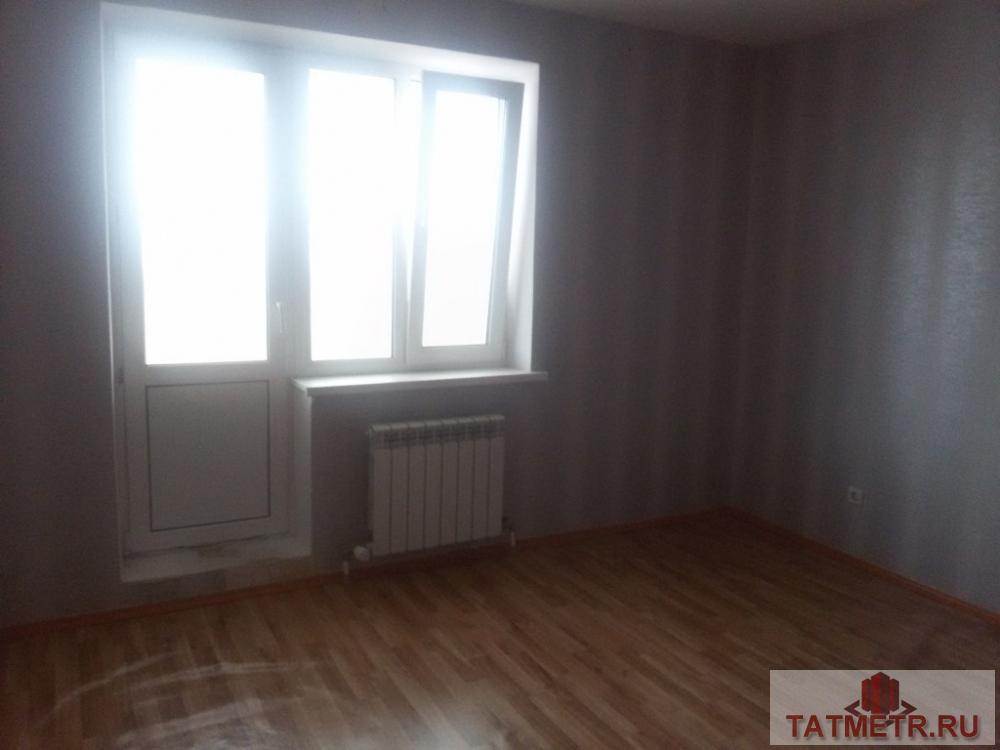 Сдается отличная двухкомнатная квартира в г. Зеленодольск.  Квартира в новом доме с хорошим ремонтом. Санузел... - 2