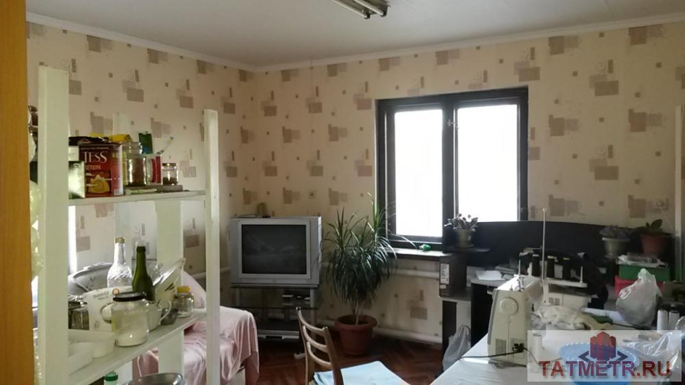 Отличный кирпичный дом в д. Сафоново, Зеленодольского района. В доме три спальни 16, 16 и 17 кв.м, кухня 15 кв.м.,...