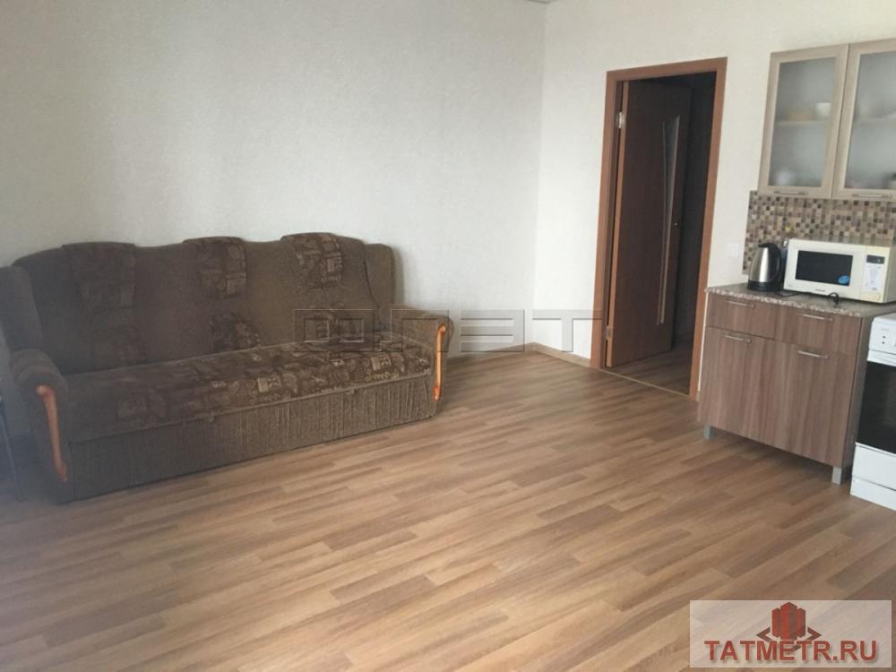 Сдается чистая, уютная студия в новом доме, расположенном в спальном районе города Казани. Рядом с домом расположены... - 1