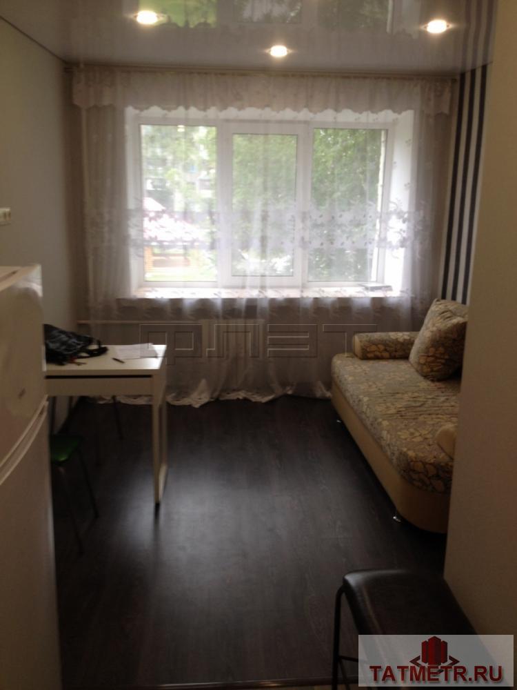 Сдается чистая гостинка в кирпичном доме, расположенном в спальном районе города Казани. Рядом с домом расположены... - 3