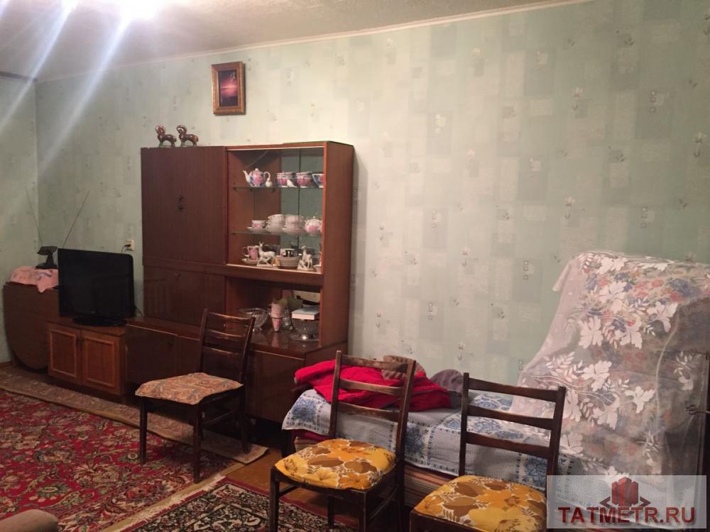 Продается уютная квартира с типовым ремонтом, по адресу: г. Казань, ул. Короленко, д. 77. Дом кирпичный, проведен...