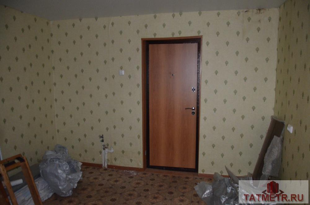 Продается комната в общежитии по адресу А.Кутуя, 86а. Комната имеет статус квартиры. В квартире сделан свежий ремонт.... - 1