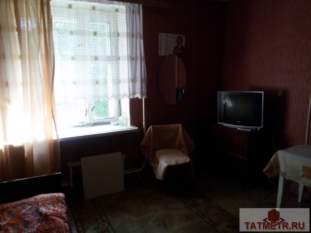 Продается отличная комната в блоке г. Зеленодольск. Комната очень теплая, светлая. Санузел и душевая на 2 семьи....