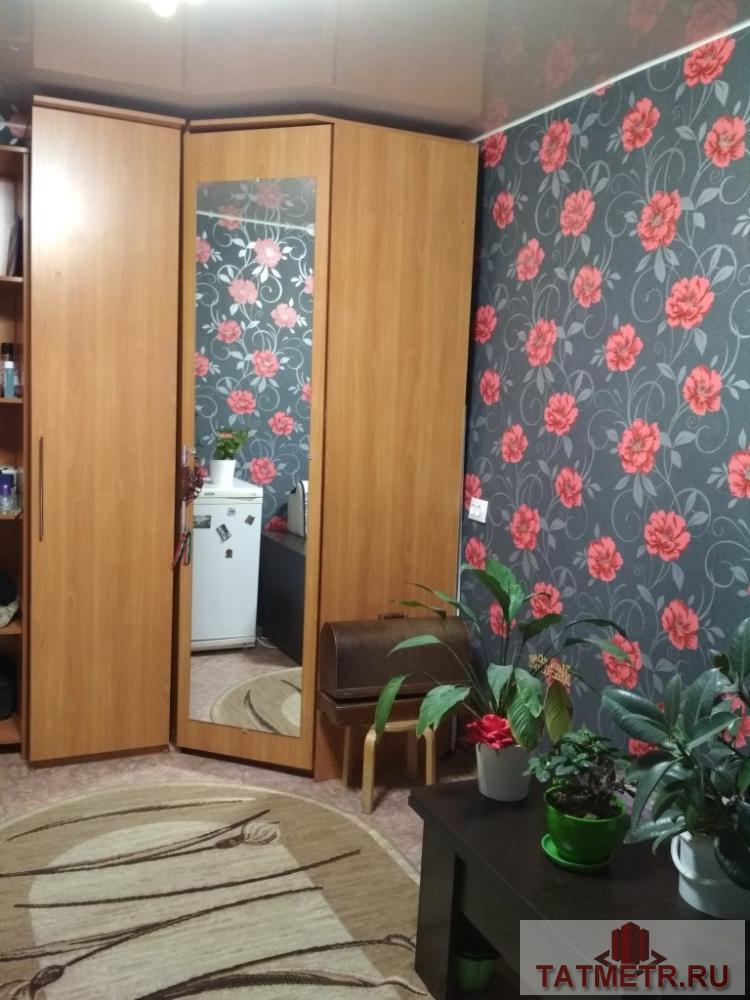 Уютная квартира в центре города Зеленодольск , в хорошем состоянии. Потолки натяжные, на полу линолеум, установлены... - 2