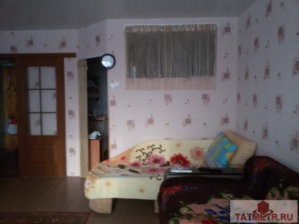 Замечательная однокомнатная квартира в г. Зеленодольск, с отличным ремонтом. В квартире имеется две застекленные... - 2
