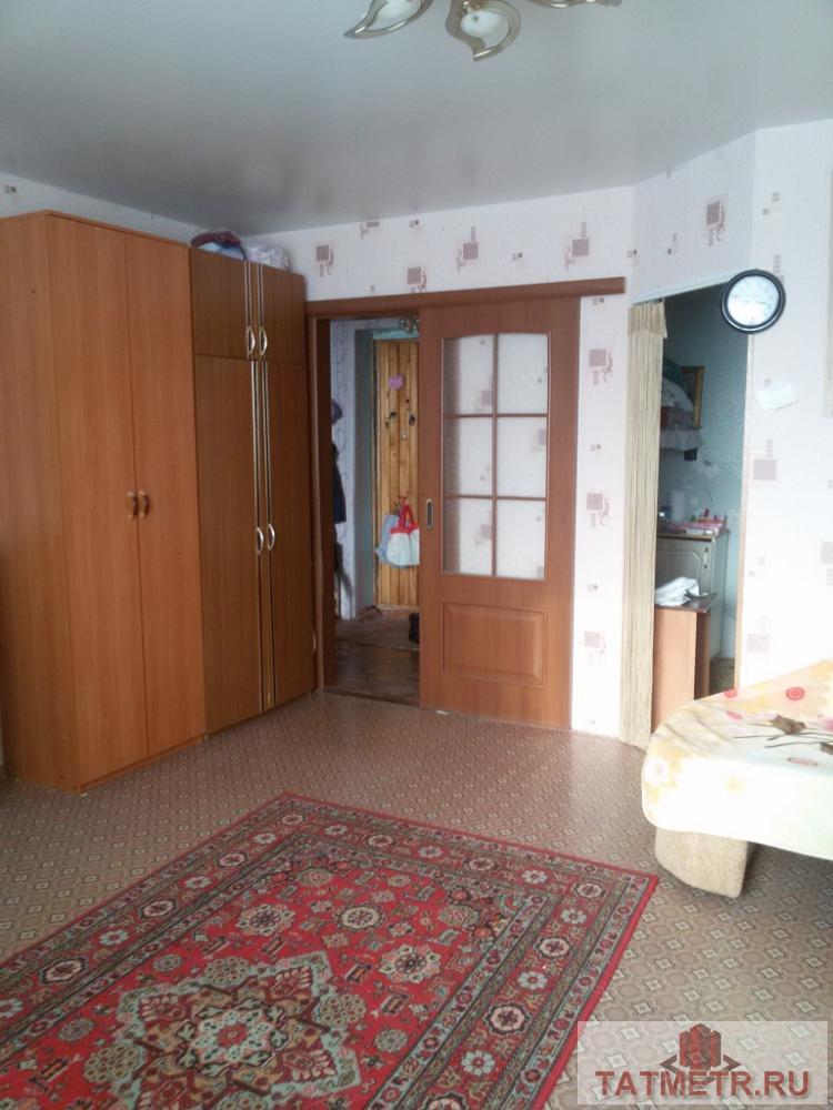 Замечательная однокомнатная квартира в г. Зеленодольск, с отличным ремонтом. В квартире имеется две застекленные... - 3