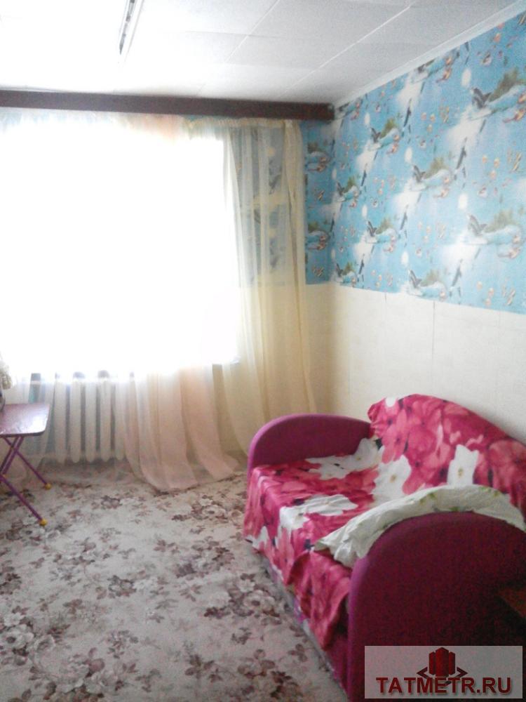 Сдаётся уютная, просторная квартира в тихом районе г. Зеленодольск. В квартире есть 2 дивана, телевизор, кухонный... - 1