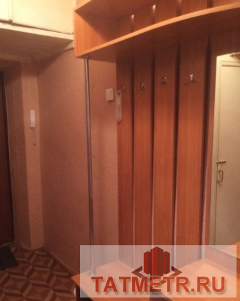 Сдается чистая 2-комнатная квартира в кирпичном доме, расположенном в спальном районе города Казани. Рядом с домом... - 4