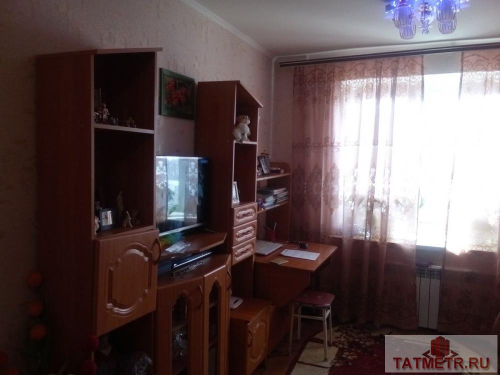 Срочная продажа комнаты в Кировском районе. Комната в отличном состоянии, не требует дополнительных вложений. Комната... - 2