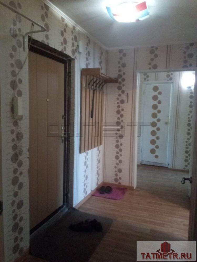 Сдается уютная 2-комнатная квартира в панельном доме, расположенном в спальном районе города Казани. Рядом с домом... - 8