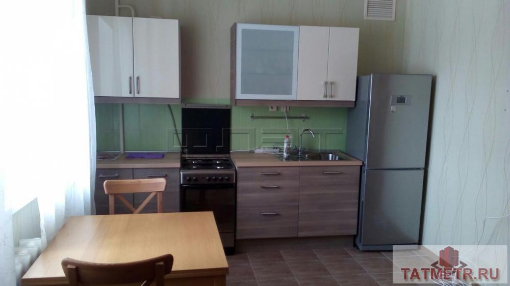 Сдается уютная, светлая 1-комнатная квартира в кирпичном доме, расположенном в спальном районе города Казани. Рядом с... - 1
