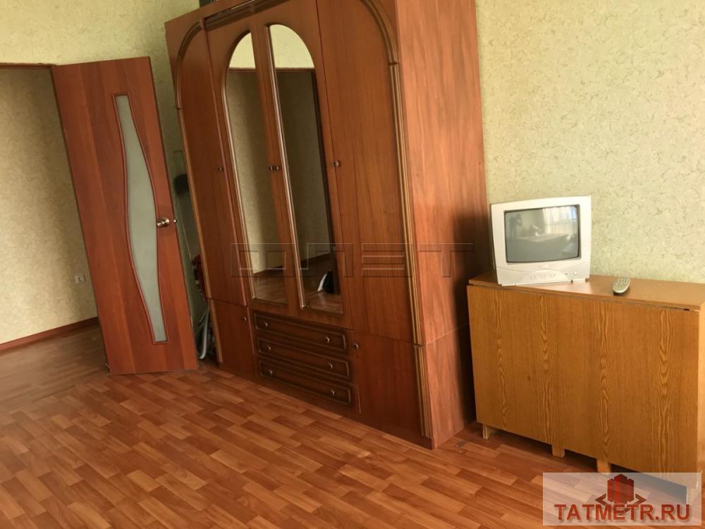 Сдается уютная 1-комнатная квартира в кирпичном доме, расположенном в спальном районе города Казани. Рядом с домом... - 3