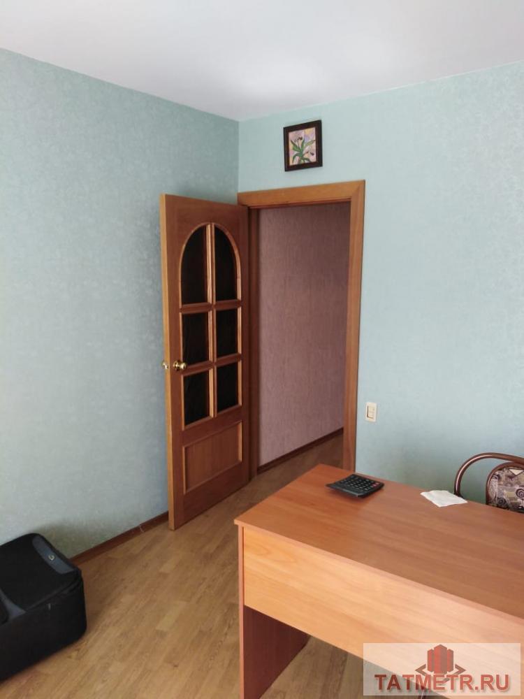 Сдается чистая, просторная 3-комнатная квартира в кирпичном доме, расположенном в оживленном районе города Казани.... - 12