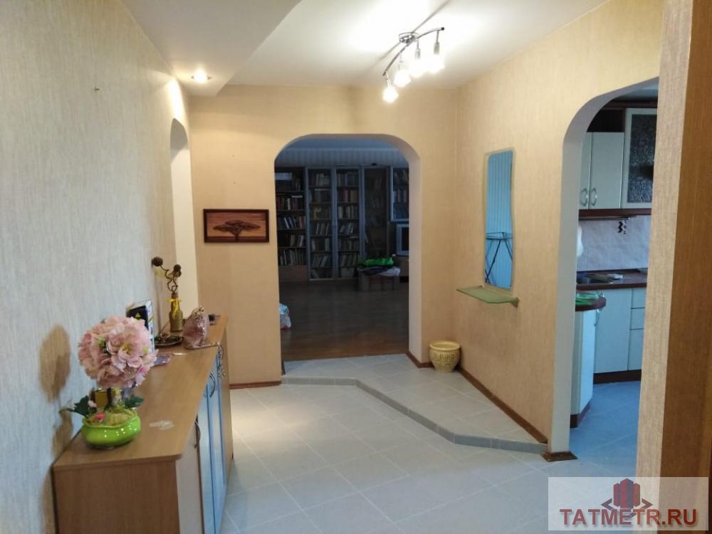 Сдается чистая, просторная 3-комнатная квартира в кирпичном доме, расположенном в оживленном районе города Казани.... - 16