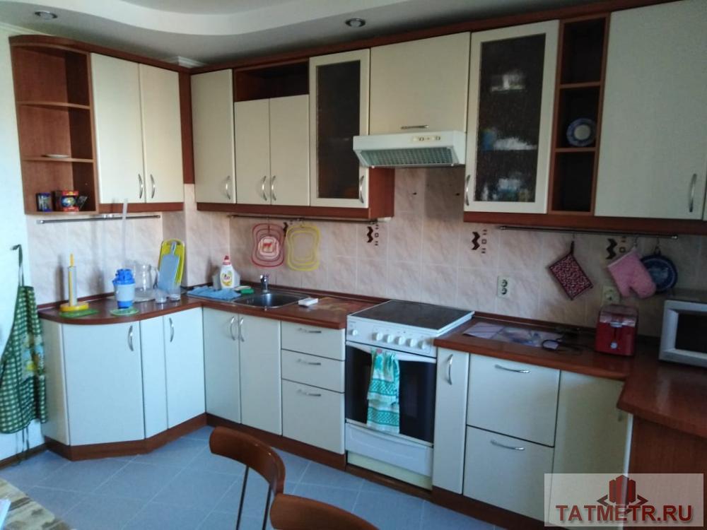 Сдается чистая, просторная 3-комнатная квартира в кирпичном доме, расположенном в оживленном районе города Казани.... - 18