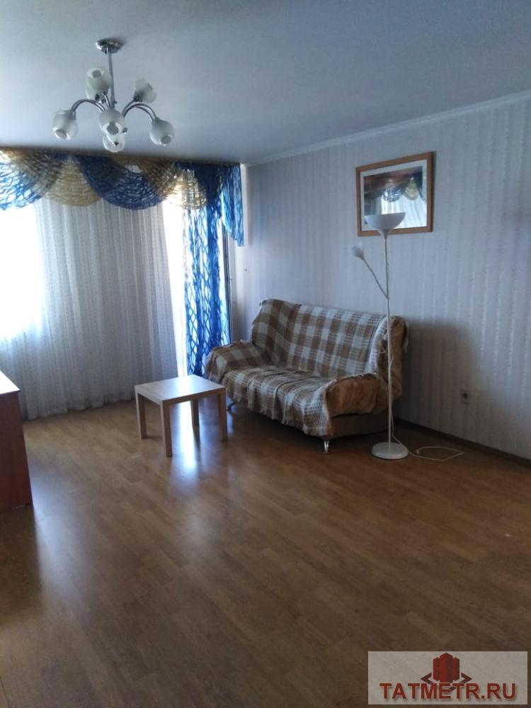 Сдается чистая, просторная 3-комнатная квартира в кирпичном доме, расположенном в оживленном районе города Казани.... - 20