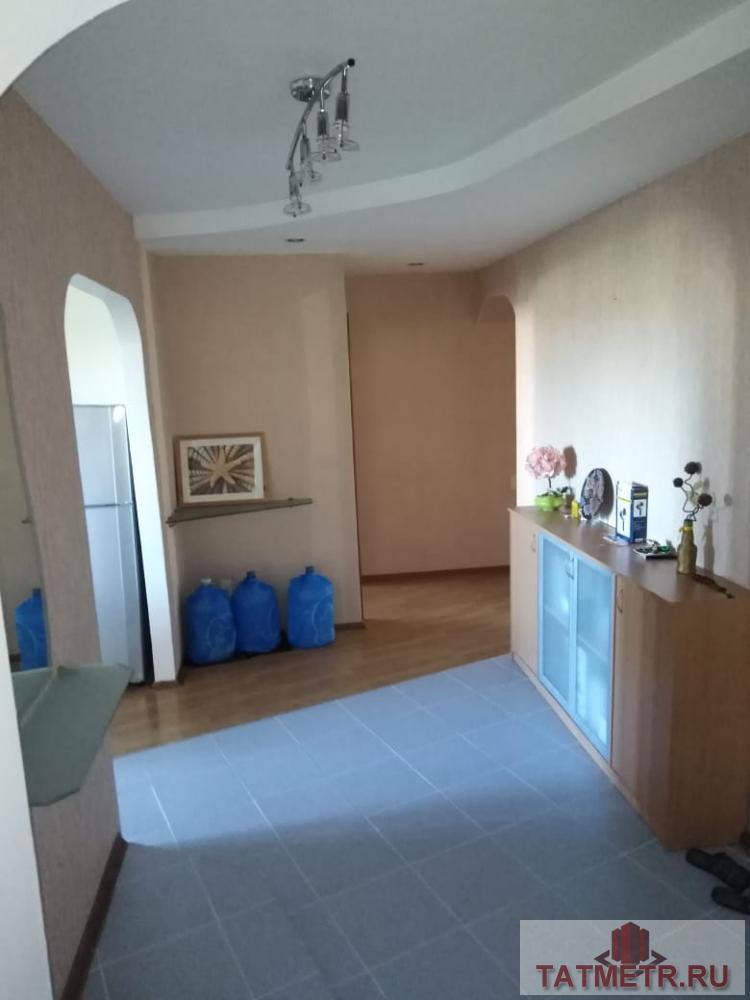 Сдается чистая, просторная 3-комнатная квартира в кирпичном доме, расположенном в оживленном районе города Казани.... - 22