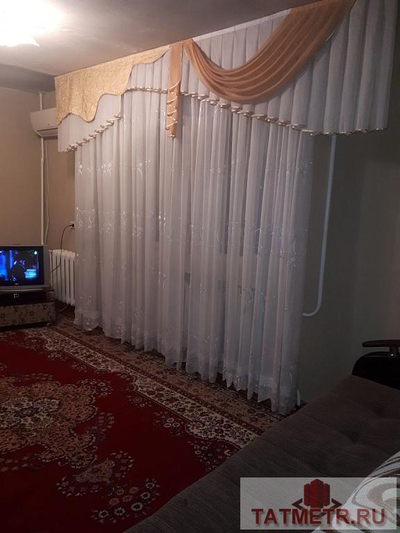 Сдается уютная 2-комнатная квартира в кирпичном доме, расположенном в спальном районе города Казани. Квартира с...