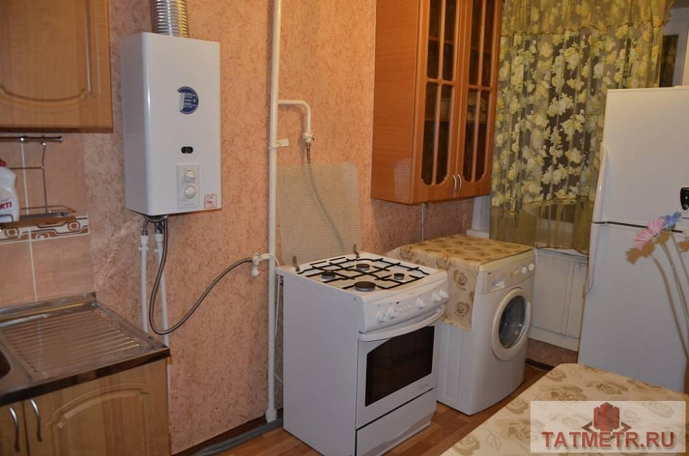 Сдается чистая, светлая 1-комнатная квартира в кирпичном доме, расположенном в оживлённом районе Казани. Рядом с... - 2