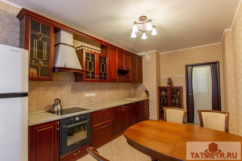 Сдается прекрасная 2-комнатная квартира в элитном доме, расположенном в оживлённом и динамичном районе Казани. Рядом... - 6
