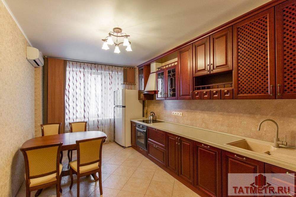 Сдается прекрасная 2-комнатная квартира в элитном доме, расположенном в оживлённом и динамичном районе Казани. Рядом... - 7