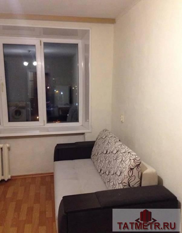 Сдается чистая, светлая 1-комнатная гостинка в кирпичном доме, расположенном в историческом центре города Казани....