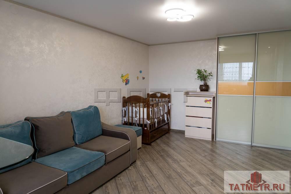 ПРОДАЕТСЯ: Уютная 2-х комнатная квартира в Приволжском районе на 15/15 этажного кирпичного дома, цоколь высокий -... - 1